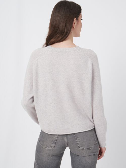Pull court et ample en cachemire