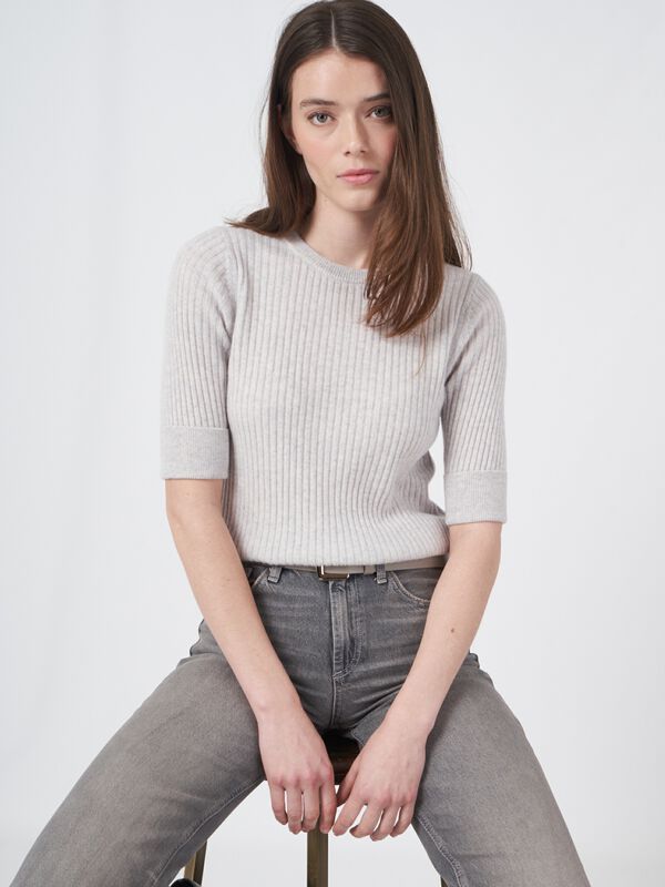 Short sleeve cashmere rib knit sweater image number 0