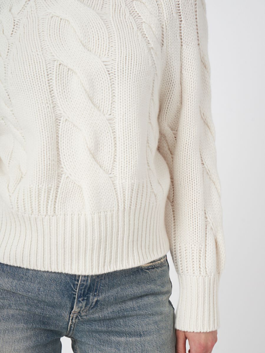 Chunky cable knit cashmere sweater image number 2