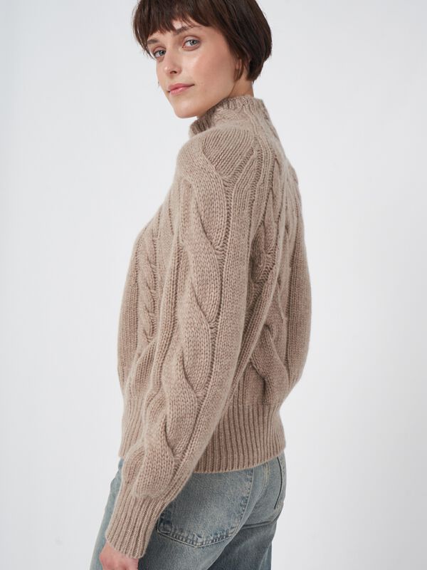 Grober Zopfmuster-Kaschmir-Pullover image number 3