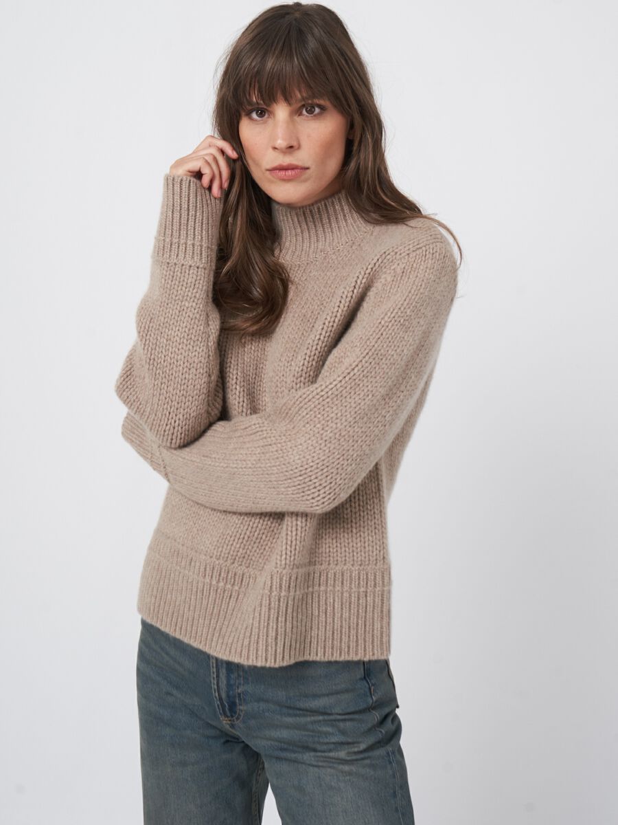 Chunky knit cashmere sweater with ribbed stand collar image number 6