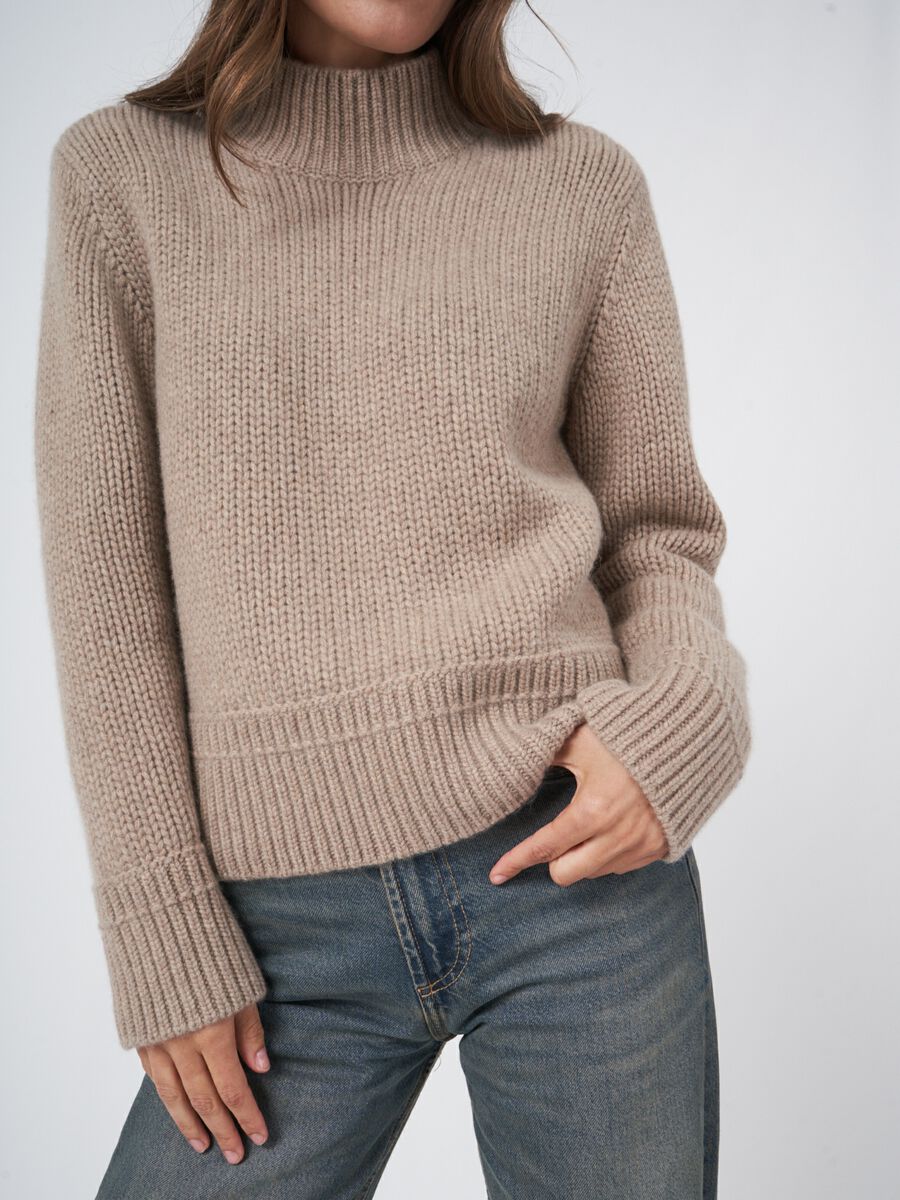 Chunky knit cashmere sweater with ribbed stand collar image number 2