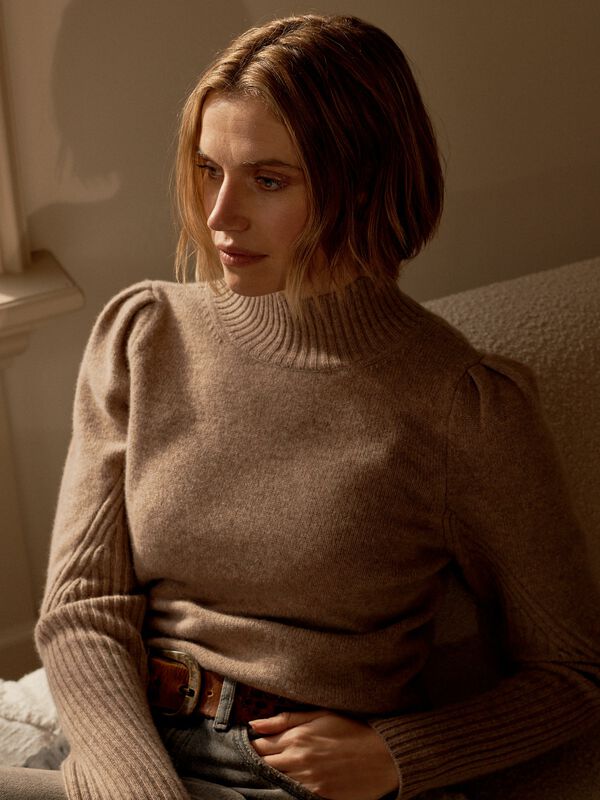 cashmere sweater met schouderdetail image number 7