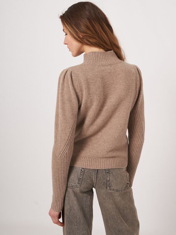 cashmere sweater met schouderdetail image number 2