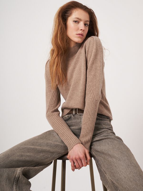 cashmere sweater met schouderdetail image number 3