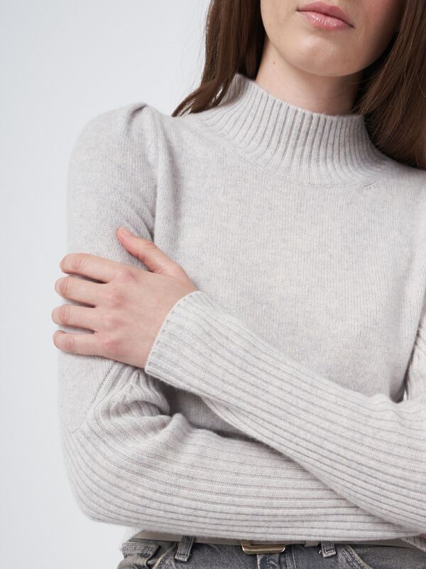 Kaschmir-Pullover mit Schulterdetail image number 2