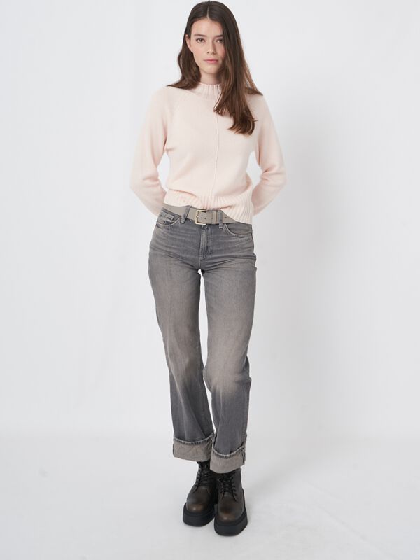 Bio-Kaschmir-Pullover mit geripptem Stehkragen image number 4