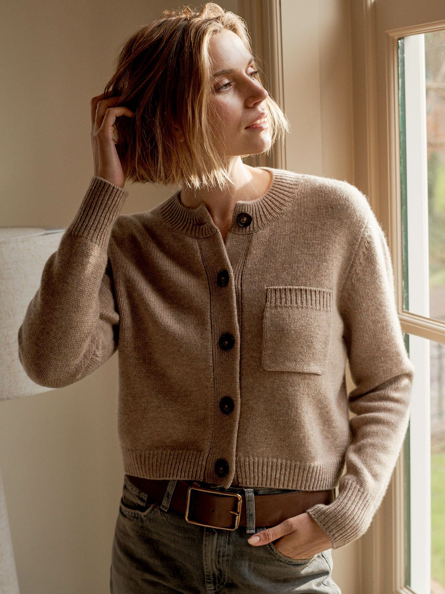 Korte grofgebreid cashmere cardigan