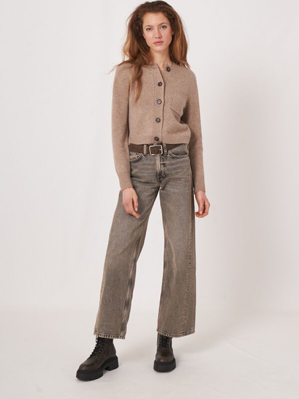 Korte grofgebreid cashmere cardigan image number 5