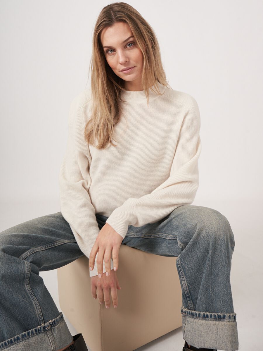 Fijn ribgebreide cashmere sweater image number 3
