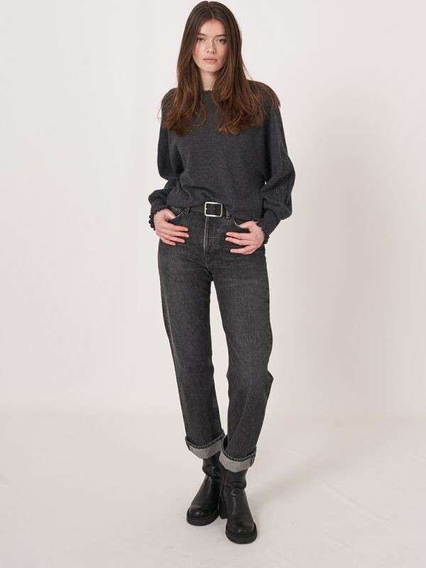 Cashmere trui met gehaakte details image number 5