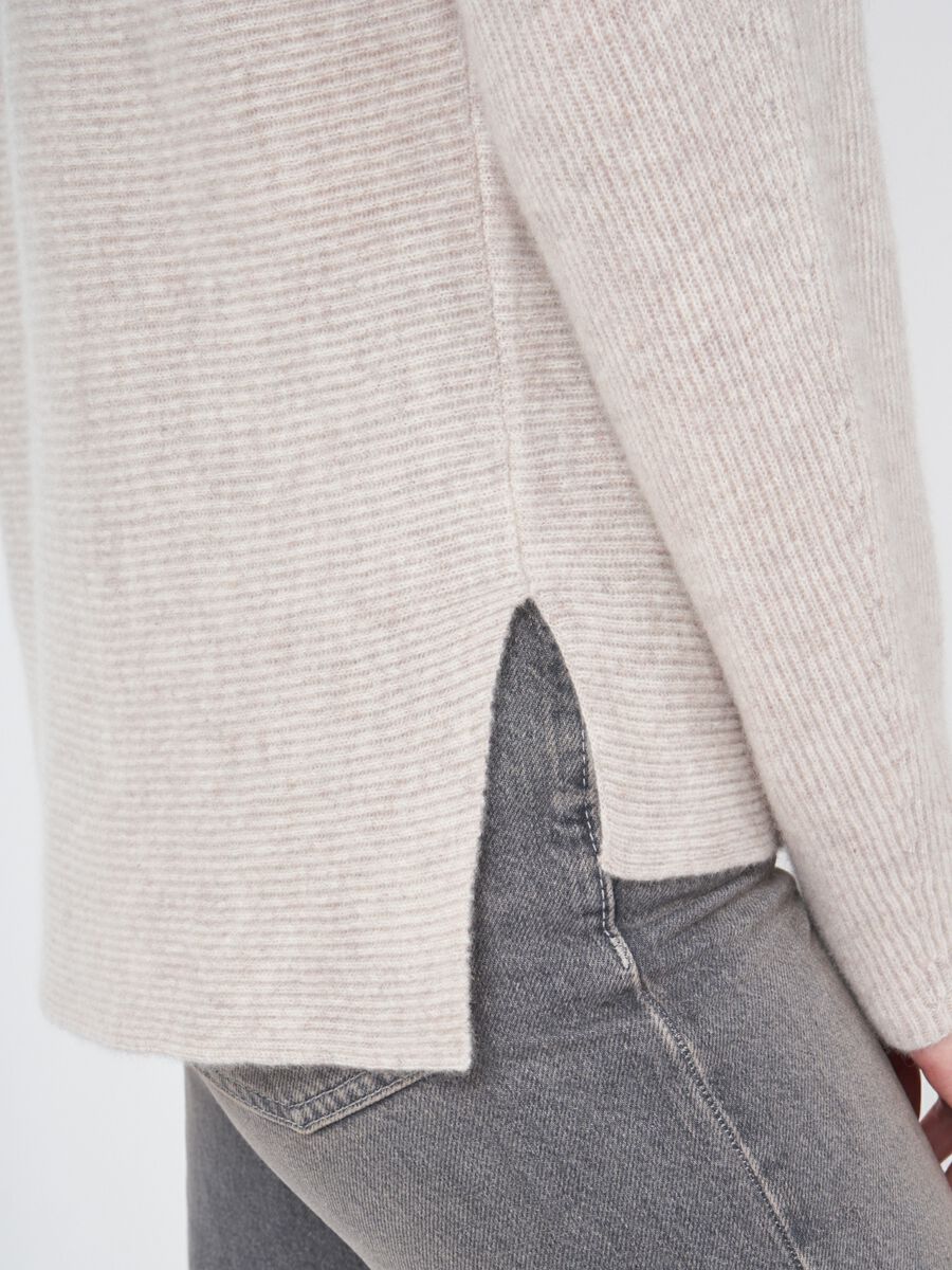 Horizontaal ribgebreide cashmere sweater met opstaande kraag image number 3