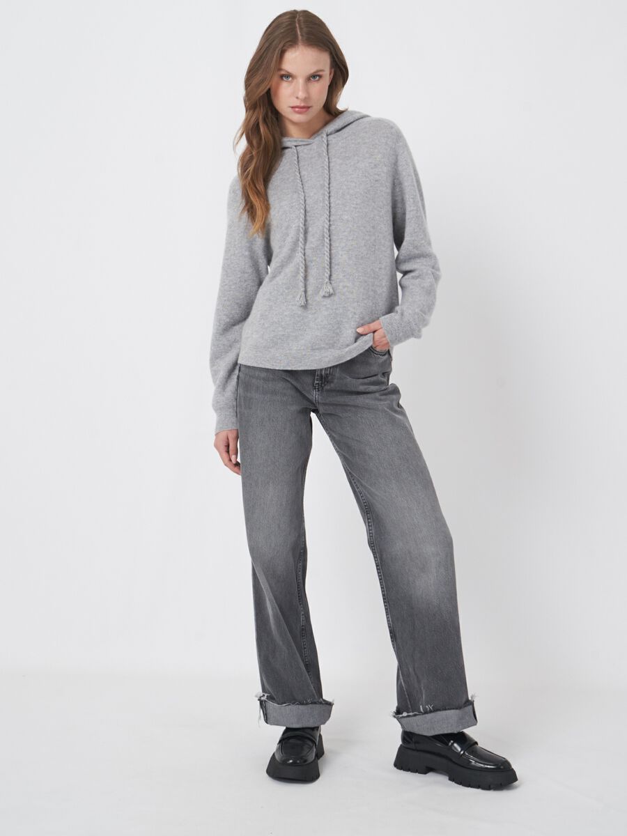 Cashmere hoodie met trekkoord met gedraaid detail image number 4