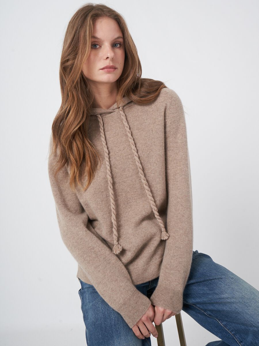 Cashmere hoodie met trekkoord met gedraaid detail image number 1