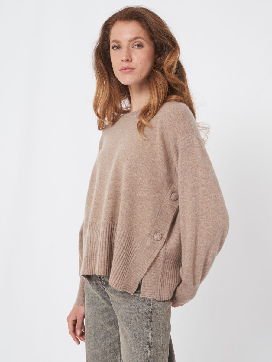 Cashmere sweater with buttoned side slits image number 0