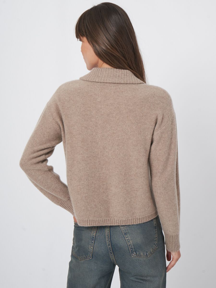 Cashmere cardigan met polokraag image number 3