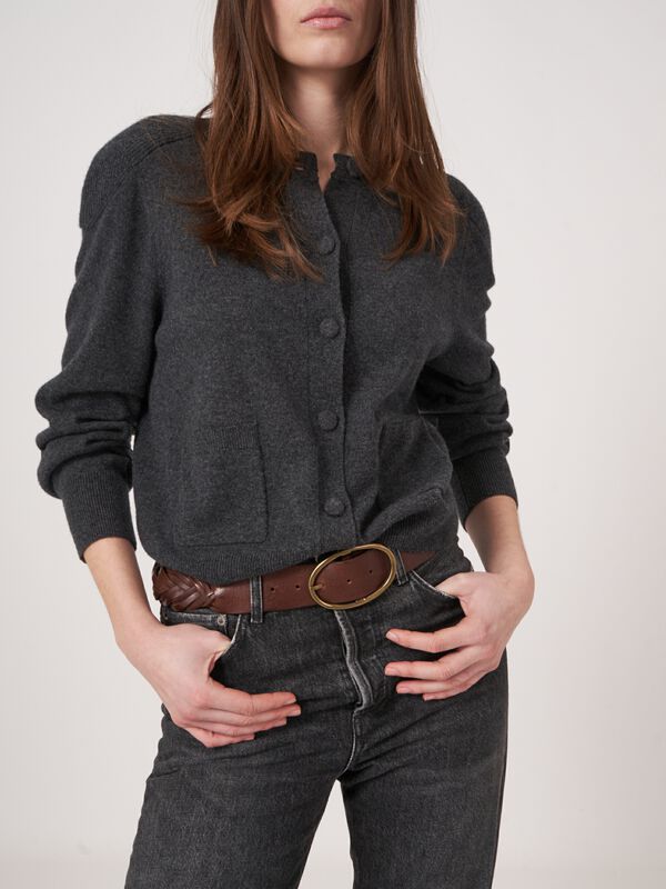 Cashmere vest met knopen en schouderdetail image number 2