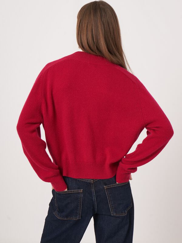 Verkürzter Kaschmir-Cardigan mit übergroßen Knöpfen image number 5