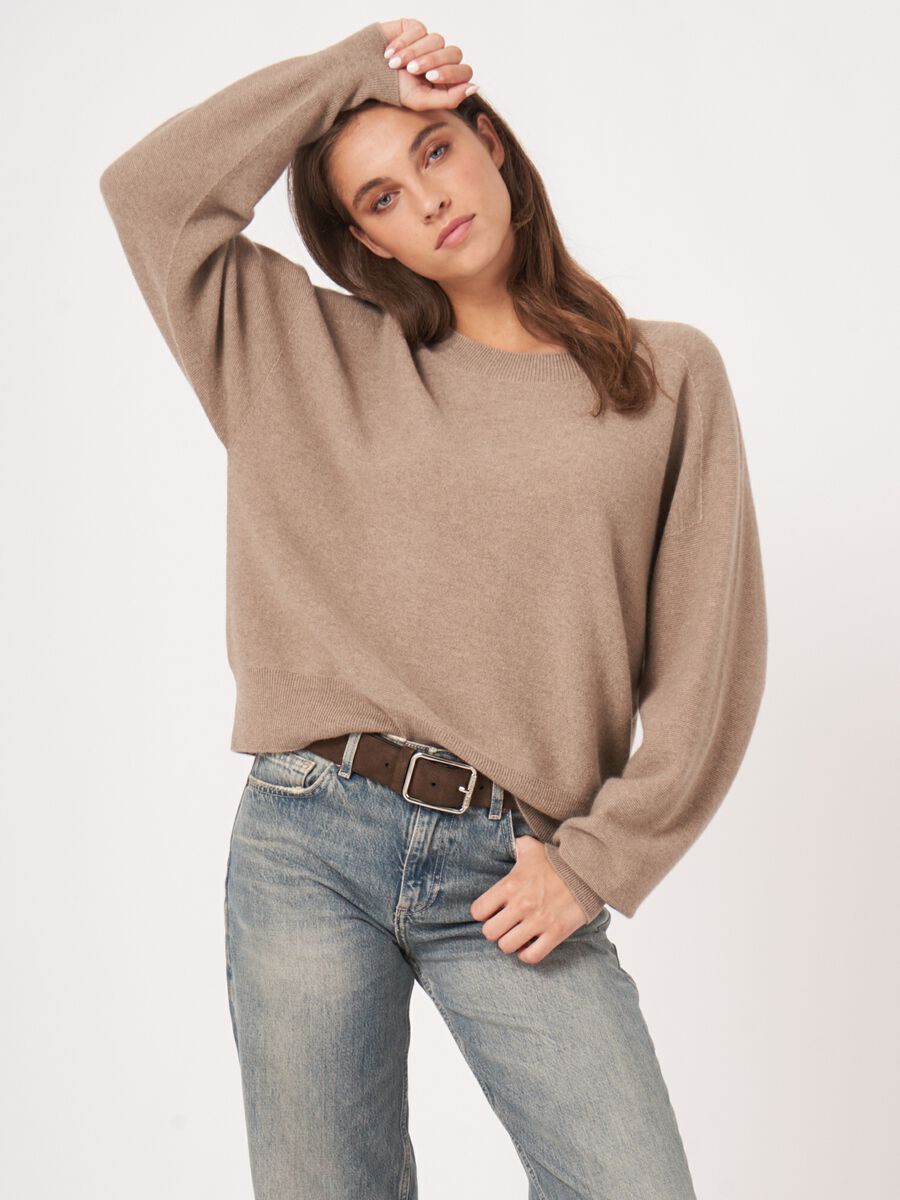 Naadloos gebreide ronde hals cashmere trui image number 2