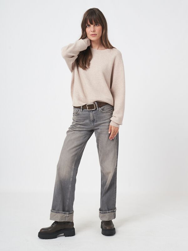 Naadloos gebreide ronde hals cashmere trui image number 4