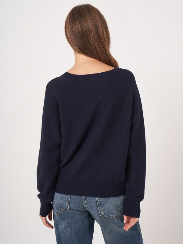 Naadloos gebreide ronde hals cashmere trui image number 3