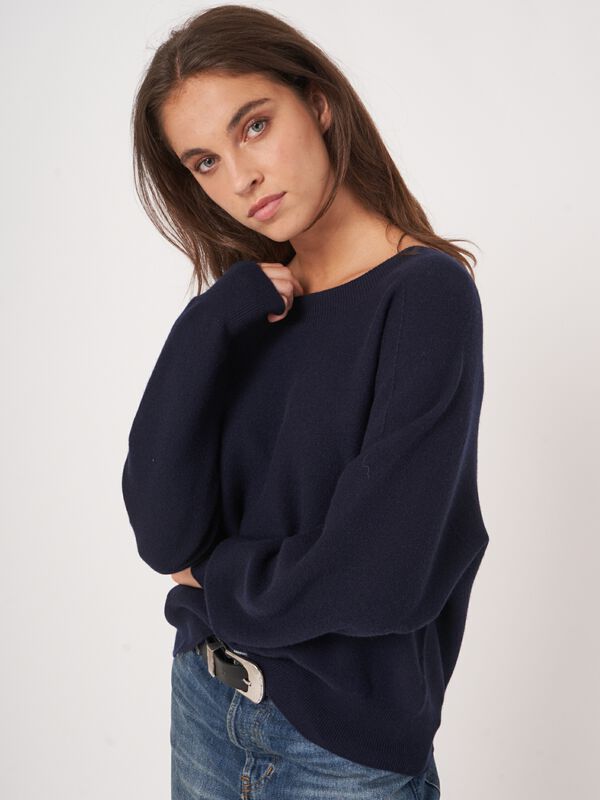 Naadloos gebreide ronde hals cashmere trui image number 2