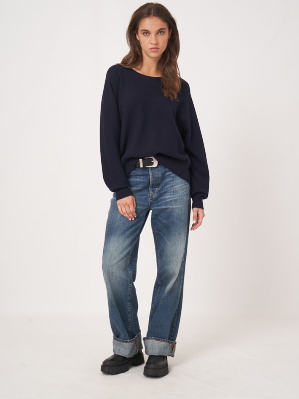 Naadloos gebreide ronde hals cashmere trui image number 4