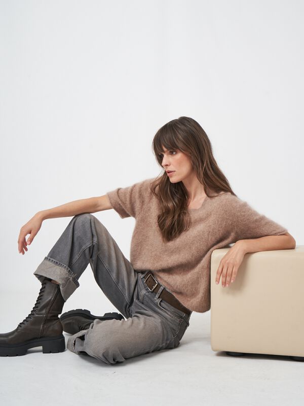 Kurzarm Strickpullover aus geb&uuml;rstetem Kaschmir image number 3