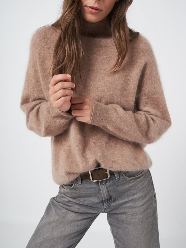 Stehkragen-Pullover aus gebürstetem Kaschmir image number 4