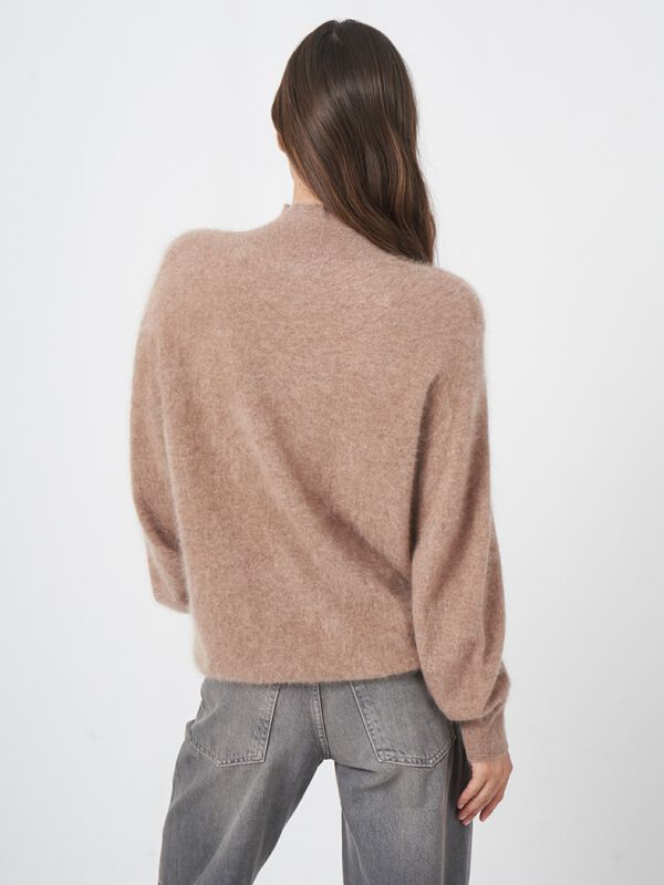 Stehkragen-Pullover aus gebürstetem Kaschmir image number 6