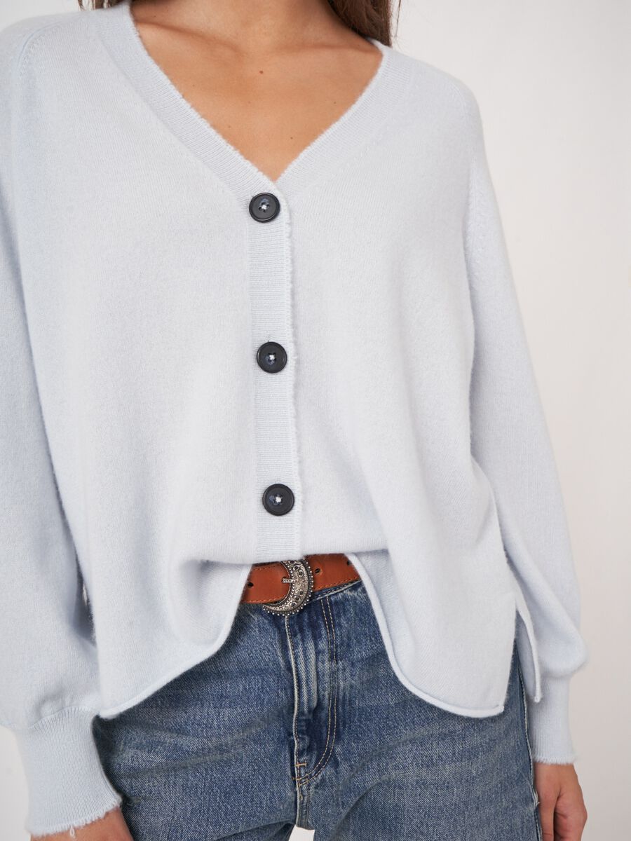 V-neck cashmere cardigan with balloon sleeves image number 2