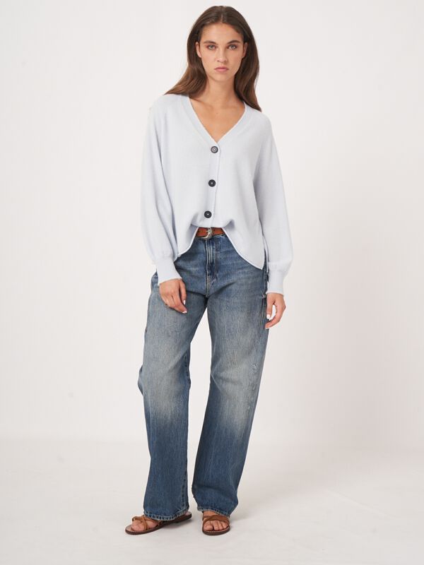 V-neck cashmere cardigan with balloon sleeves image number 5