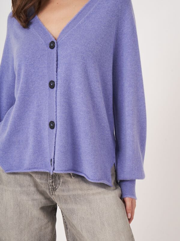 V-neck cashmere cardigan with balloon sleeves image number 3