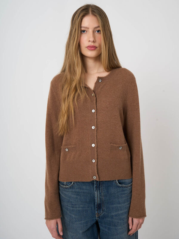Kort kasjmier vest met franjes image number 2