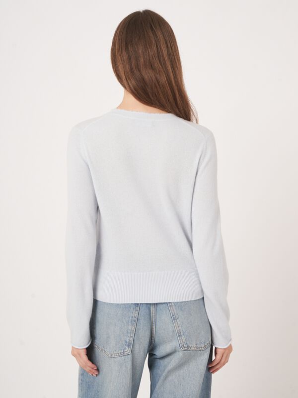 Ronde hals cashmere vest met knopen image number 6