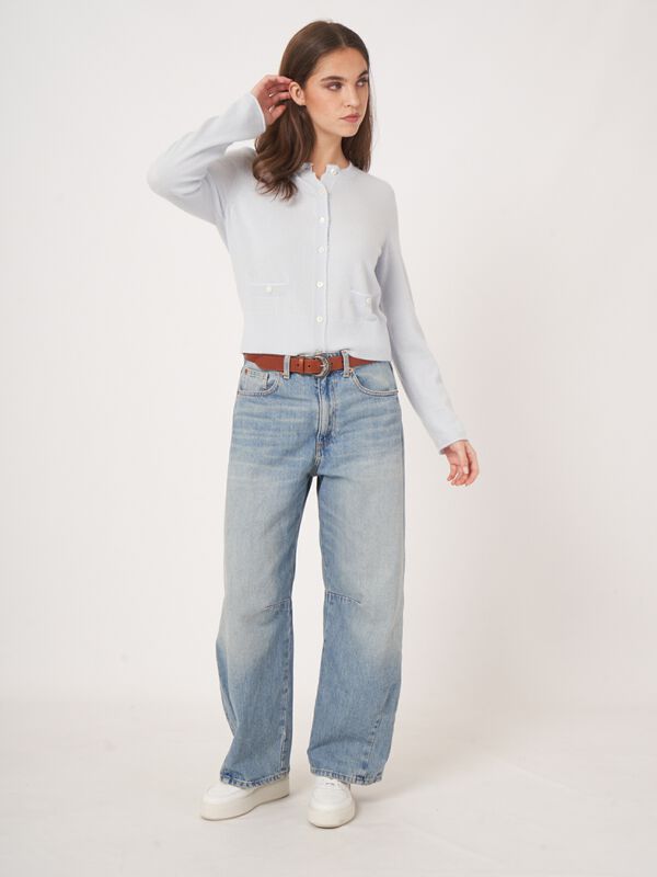 Ronde hals cashmere vest met knopen image number 7