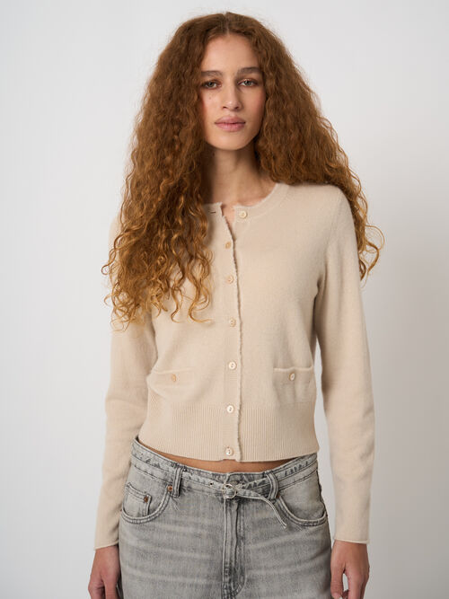 Cropped cashmere cardigan with fringes