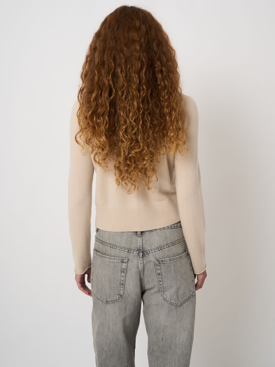 Cropped cashmere cardigan with fringes image number 3