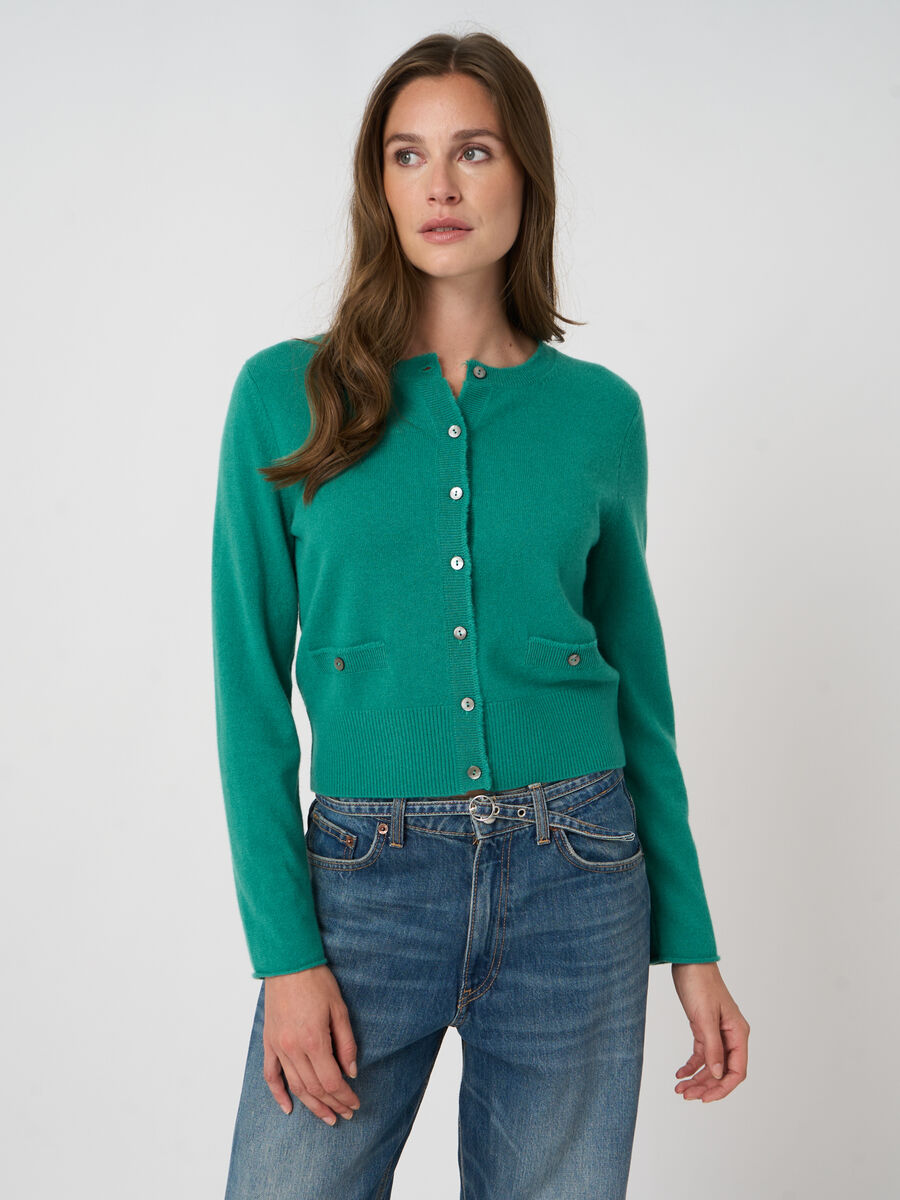 Cropped cashmere cardigan with fringes image number 3