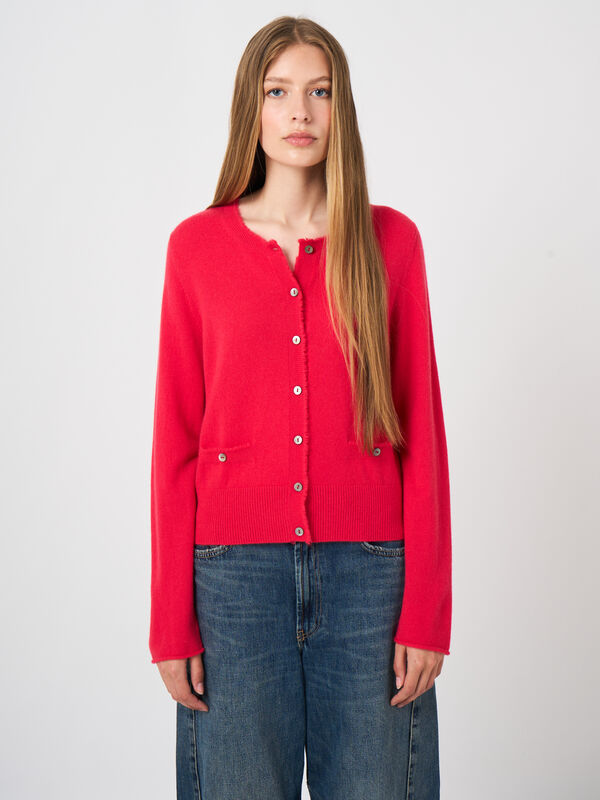 Kurze Kaschmir-Strickjacke mit Fransen image number 1