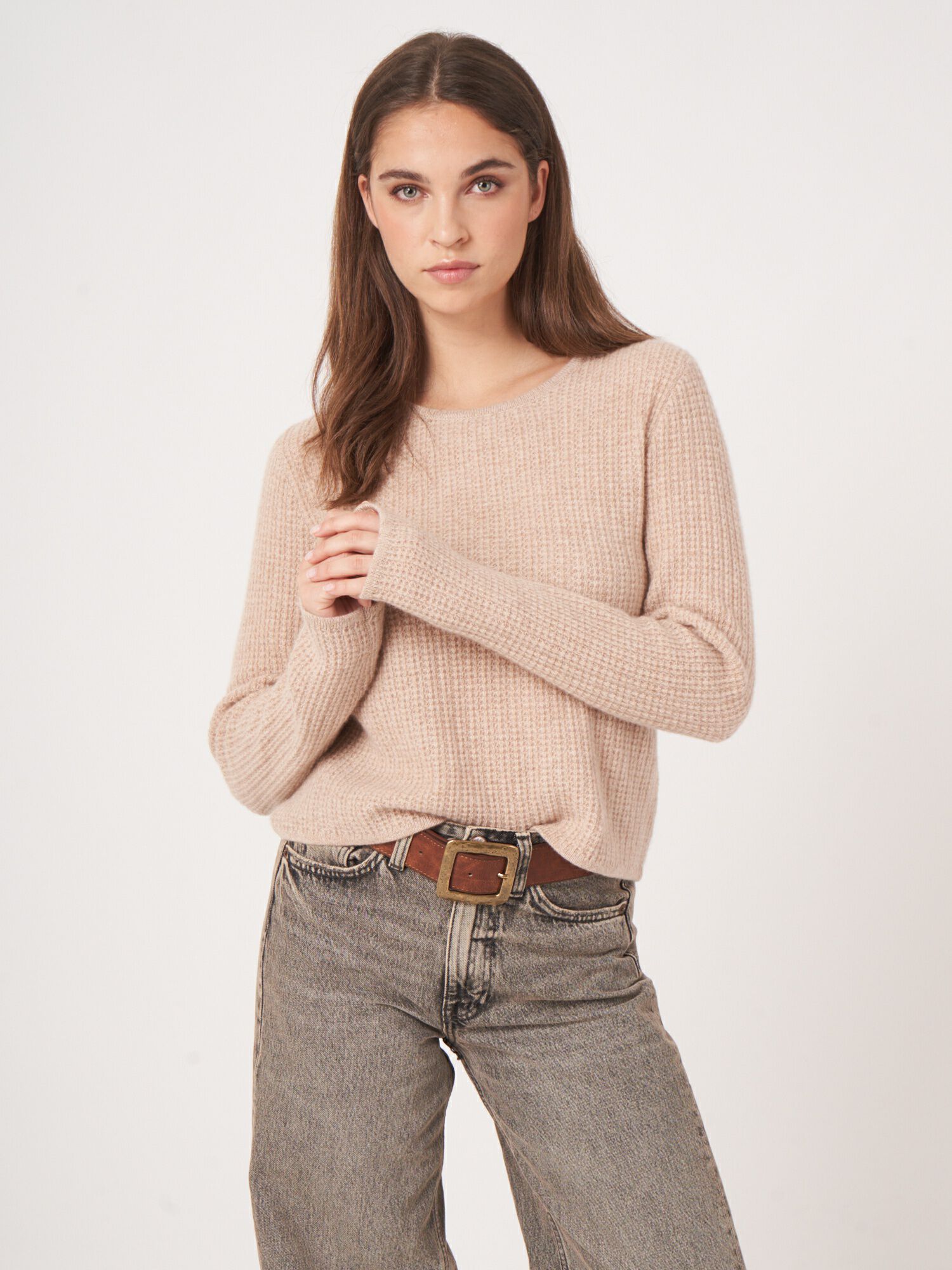 Cashmere trui met textuur en ronde hals