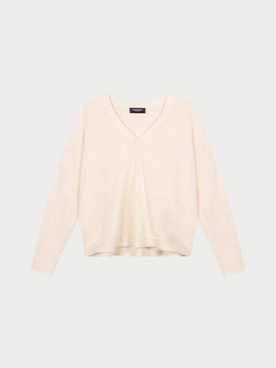 Loose fit cashmere V-neck sweater image number 0