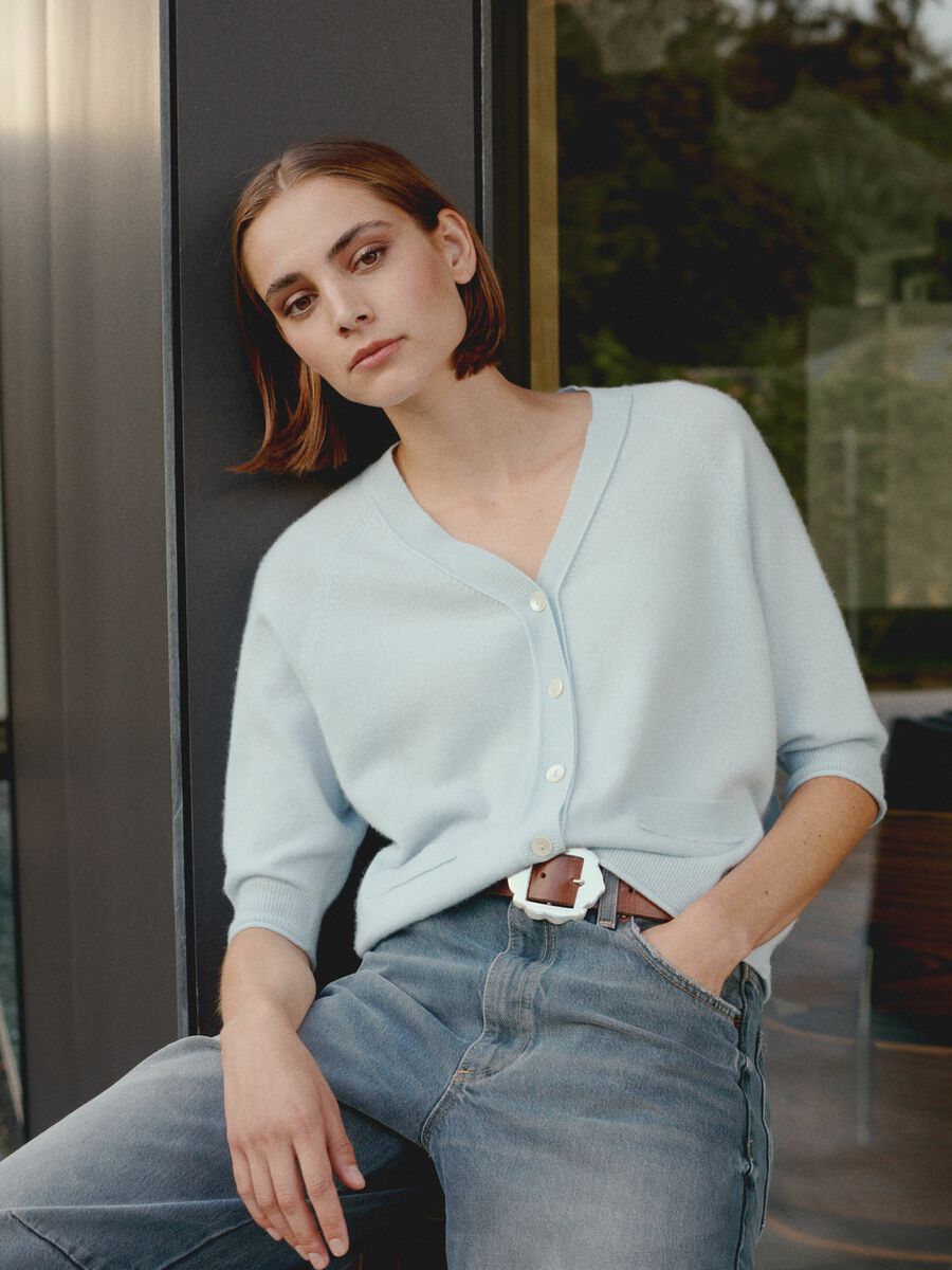 Kaschmir-Strickjacke mit Raglanärmeln image number 2