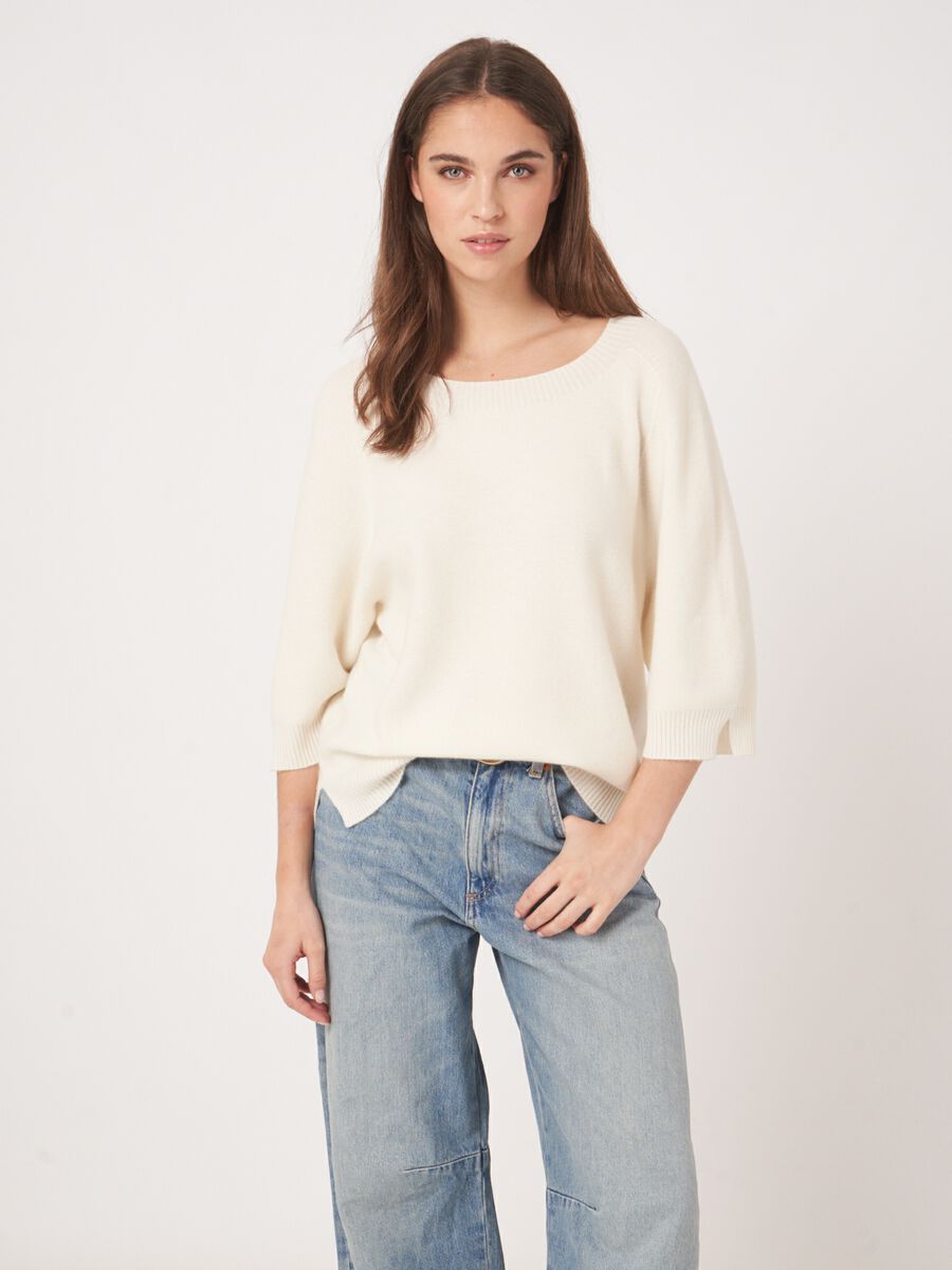 Cashmere fijngebreide trui met wijde mouw en split opzij image number 2