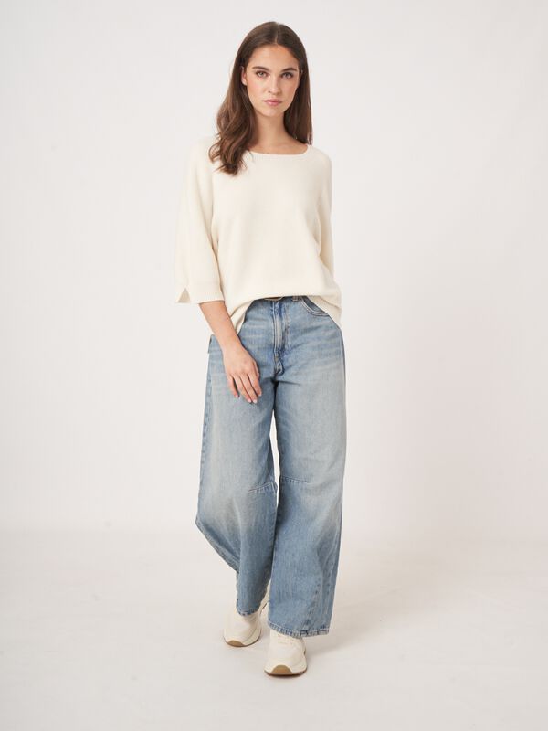 Pull cachemire en maille fine côtelée avec fentes image number 4