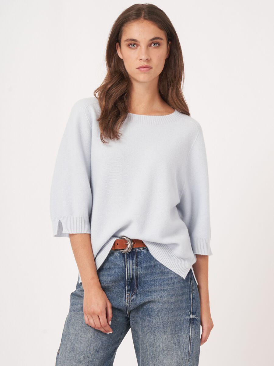 Cashmere fijngebreide trui met wijde mouw en split opzij image number 5