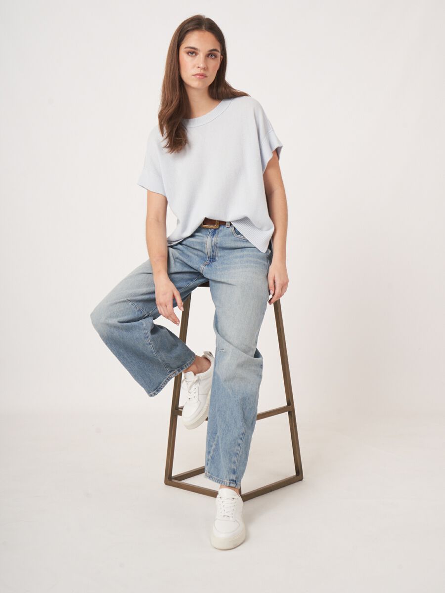 Lightweight cashmere poncho sweater image number 0