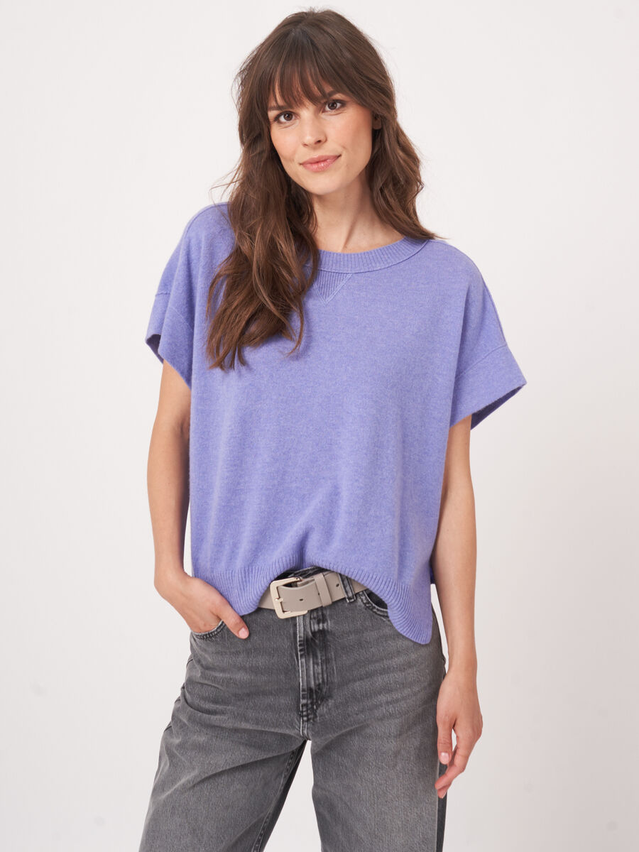 Lightweight cashmere poncho sweater image number 5