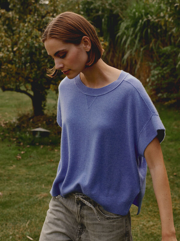 Leichter Kaschmir-Poncho-Pullover image number 8