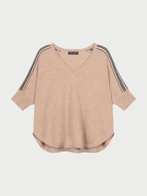 Cashmere poncho sweater with V-neck and intarsia shoulder detail image number 0